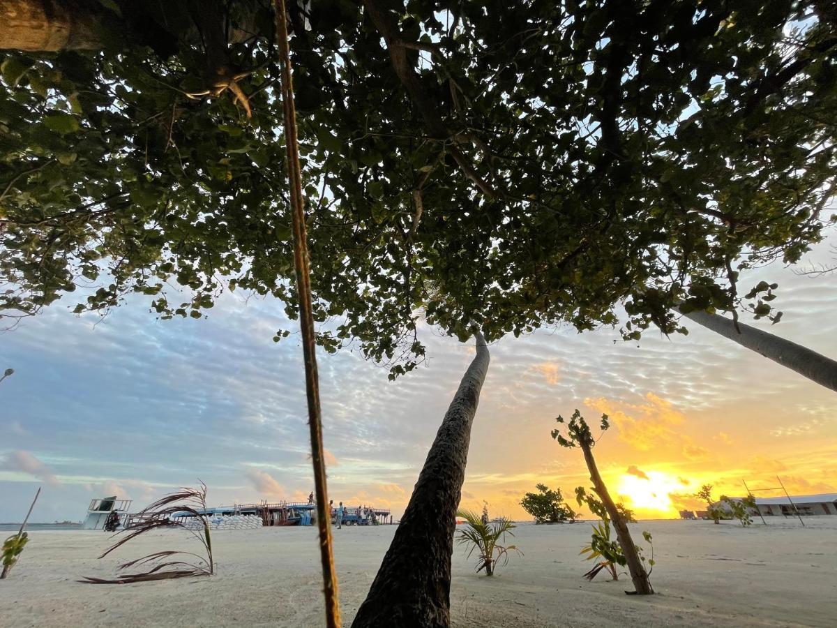 La Isla Tropica Guraidhoo (Kaafu Atoll) Exterior foto